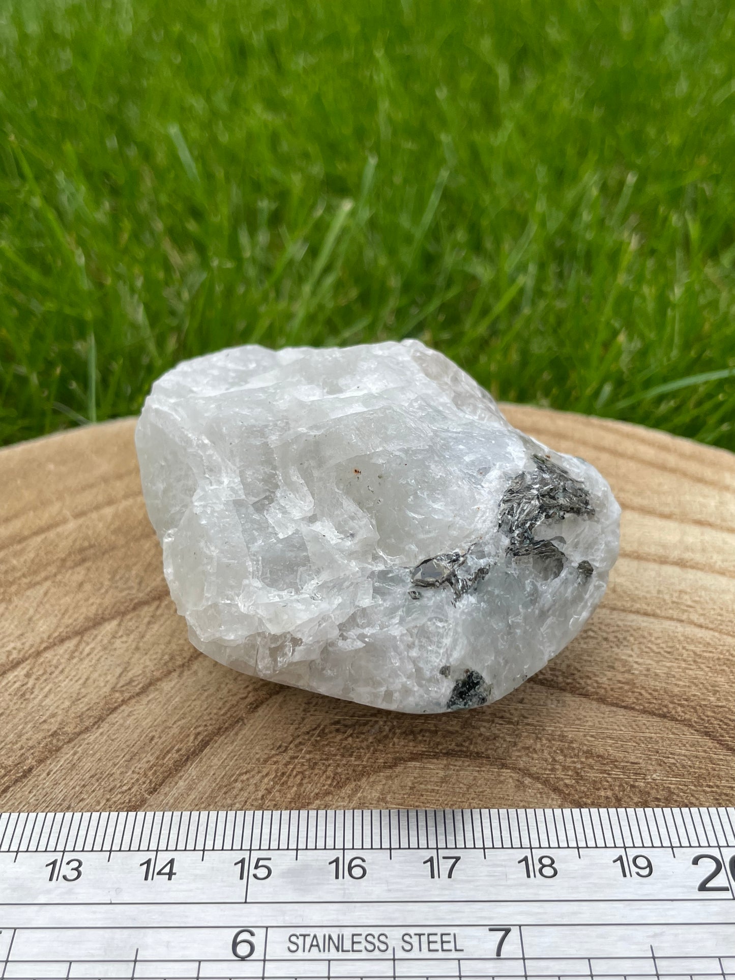 Moonstone Cluster